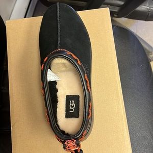Ugg classic Boom Slip On